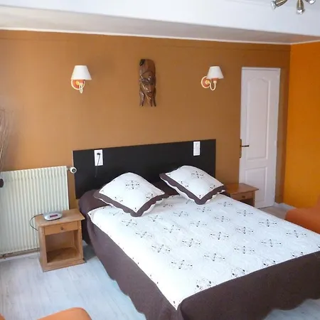 Hotel Le Cheval Blanc Saint-Gatien-des-Bois