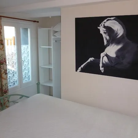 Le Cheval Blanc Hotell Saint-Gâtien-des-Bois