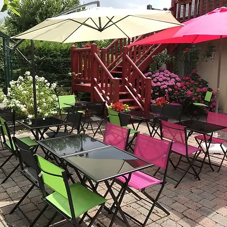 Hotel Le Cheval Blanc Saint-Gatien-des-Bois